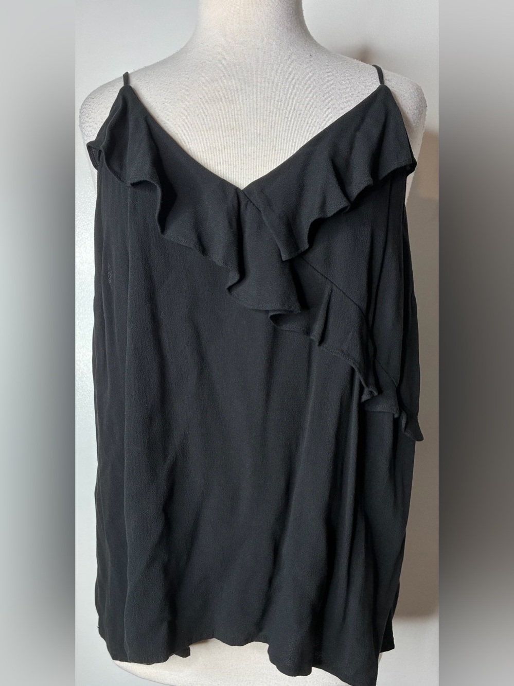 Old Navy Black Ruffle V-Neck Cami Top
